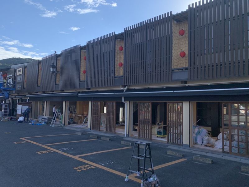 京都市右京区にてオーニングテントの張替え施工をしました！
